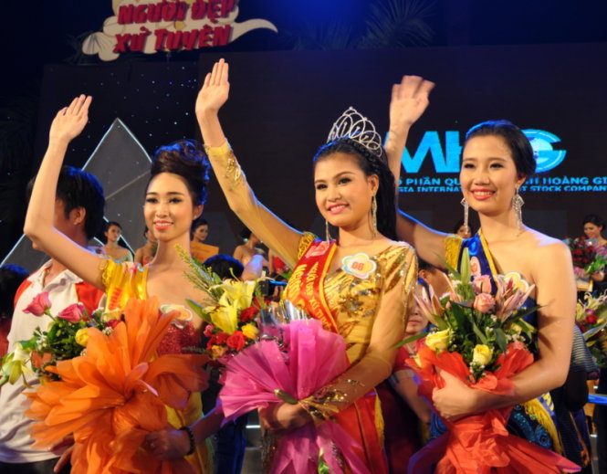 Ba người đẹp đoạt giải Người đẹp xứ Tuyên 2014- Ảnh: Văn Lý