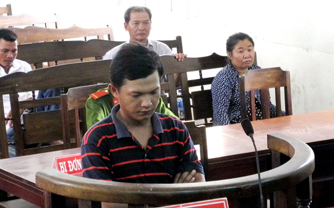 Bị cáo Lê Tấn Phát tại tòa án