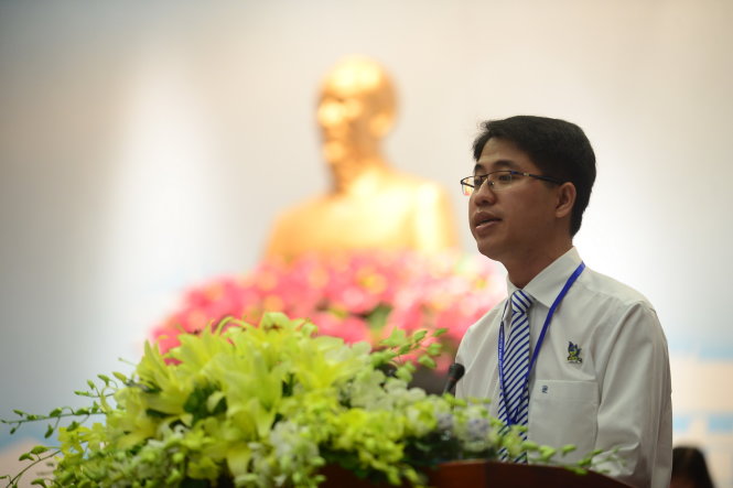 Anh Phạm Hồng Sơn - Phó bí thư Thành đoàn, Chủ tịch Hội LHTN Việt Nam TP.HCM phát biểu tại đại hội sáng 24-10 - Ảnh: Quang Định