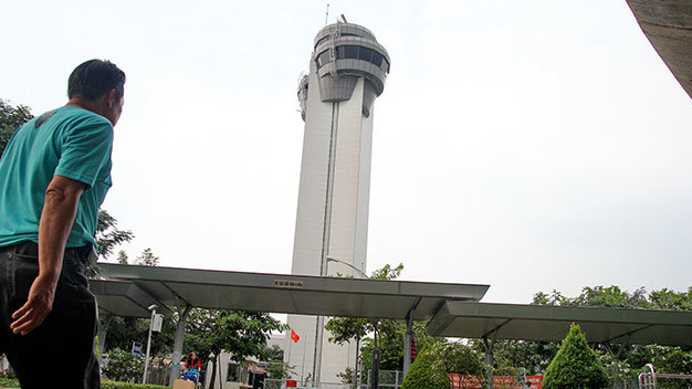 Đài không lưu tại sân bay Tân Sơn Nhất mất điện - Ảnh: Mậu Trường
