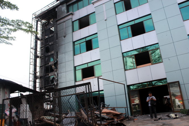  Toàn cảnh hiện trường vụ cháy tại Trường ĐH Công nghệ Đồng Nai. Ảnh: A Lộc