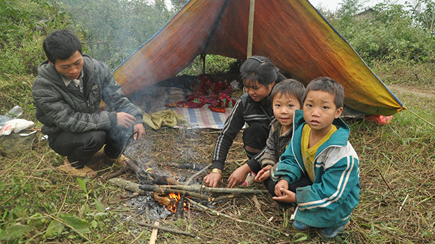 Lều “di cư” để trú ngụ qua mùa đông - Ảnh: Quang Thế