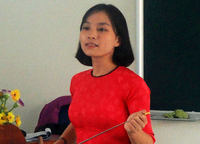 Cô Nguyễn Thị Anh Toàn (Quảng Bình) trong bài giảng địa lý lớp 6 - Ảnh: L.Giang