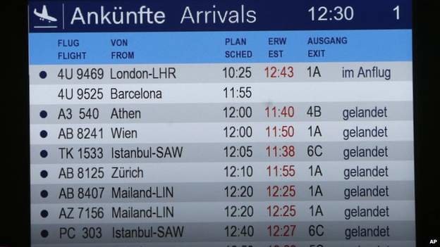 Bảng thông tin ở sân bay Duesseldorf không đưa trạng thái chuyến bay 4U9525 - Ảnh: BBC