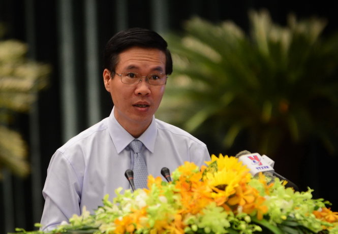 Ông Võ Văn Thưởng – phó bí thư thường trực Thành ủy TP.HCM đọc thư của Chủ tịch nước gửi hội thảo khoa học – Ảnh: Quang Định