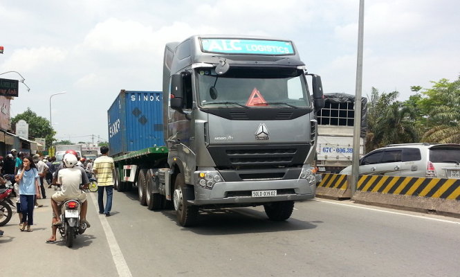 Chiếc đầu kéo container trong vụ tai nạn - Ảnh: Đức Trong