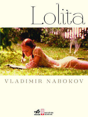 Bìa của cuốn sách Lolita do Nhã Nam và NXB Hội Nhà Văn ấn hành vào năm 2012