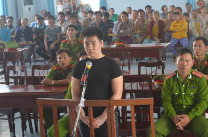 Bị cáo Nguyễn Văn Sung tại phiên tòa lưu động sáng 22-5 - Ảnh: M.T.