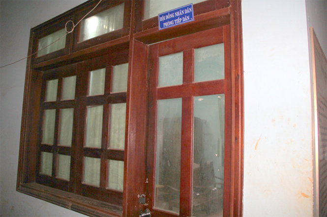 Các phòng làm việc của UBND xã Trường Xuân đóng cửa từ đầu giờ chiều 12-6 - Ảnh: Hà Linh