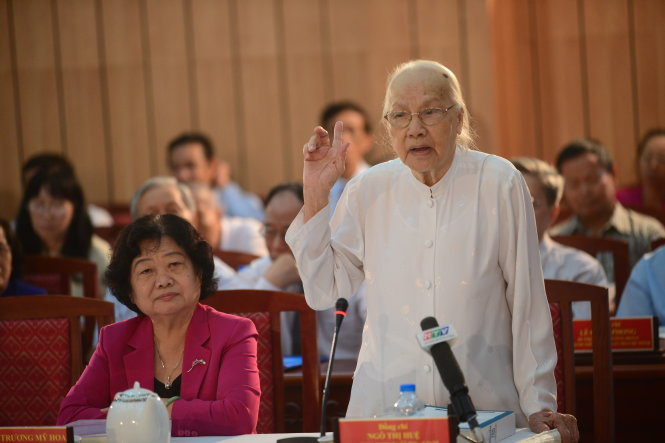 Bà Ngô Thị Huệ, phu nhân của cố Tổng bí thư Nguyễn Văn Linh, phát biểu tại lễ kỷ niệm -  Ảnh: Quang Định