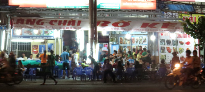 Nhà hàng Làng Chài Bờ Kè, nơi du khách An Chi mua con cua 1,2kg sau khi luộc chỉ còn 420gram - Ảnh: DUY THANH