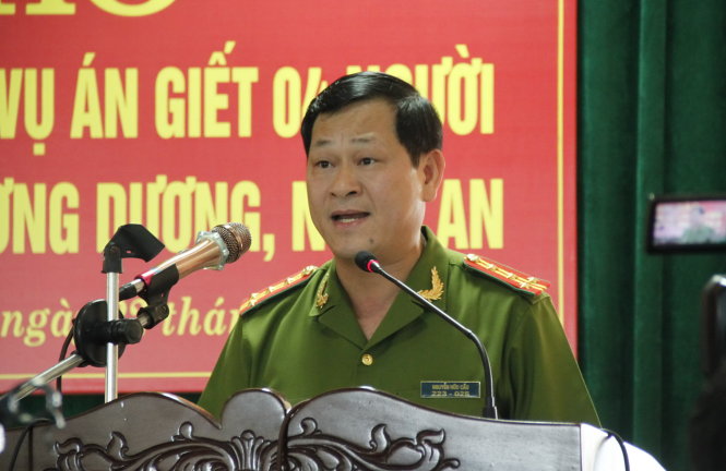 Đại tá Nguyễn Hữu Cầu khẳng định một mình Vi Văn Hai là nghi can giết chết bốn người - Ảnh: V.Đồng