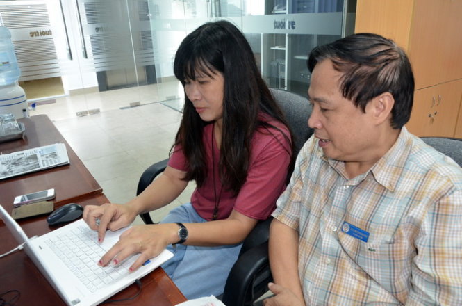 GS-TS Nguyễn Quang Dong, Trưởng phòng đào tạo ĐH Kinh tế Quốc dân, trong buổi giao lưu trực tuyến tại văn phòng đại diện báo Tuổi Trẻ ở Hà Nội sáng 24-7. Ảnh: Quỳnh Trung
