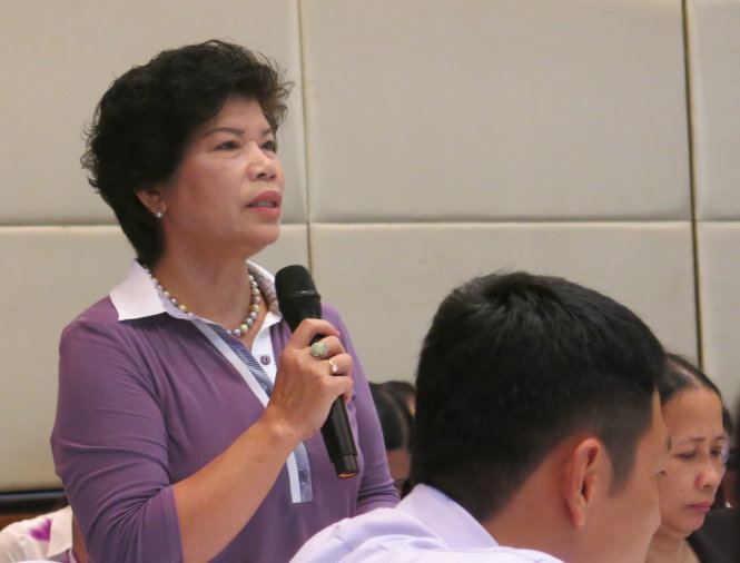 Bà Vũ Thị Thanh, giám đốc Công ty TNHH Nam Thanh (Hà Nội), kể lại ba năm mong chờ hồi âm của mình Ảnh: LÊ THANH