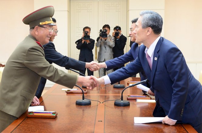 Hàn Quốc - Triều Tiên đạt thỏa thuận hạ nhiệt căng thẳng - Ảnh: Reuters