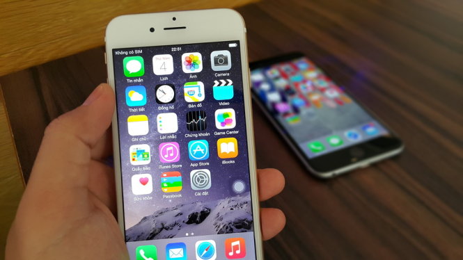 iPhone 6 Plus, smartphone màn hình lớn tạo được cú hích về doanh số cho Apple năm 2015 - Ảnh: T.Trực