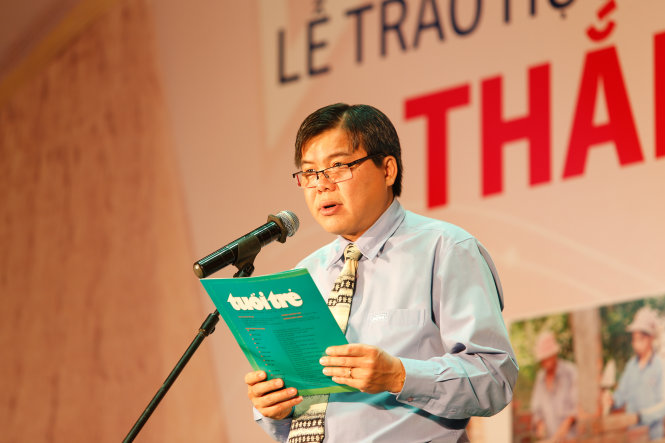 Ông Tăng Hữu Phong, Tổng biên tập Báo Tuổi Trẻ, khẳng định Tuổi Trẻ sẽ không luôn đồng hành cùng sinh viên khó khăn. Ảnh: MAI VINH