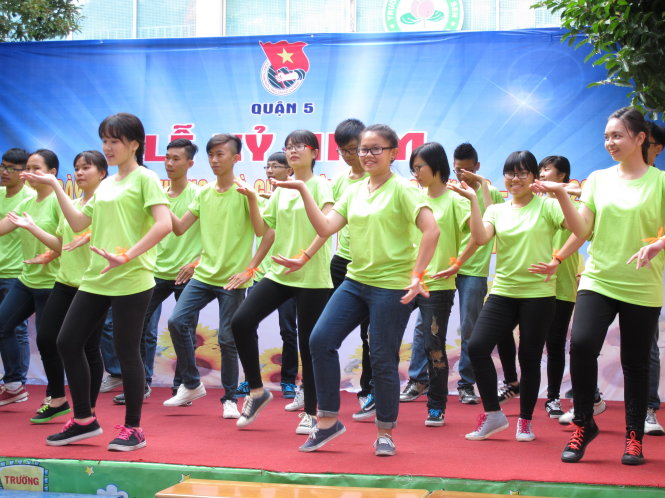 CLB nhảy, múa hiện đại Trường THPT Hùng Vương biểu diễn tại liên hoan - Ảnh: K.ANH