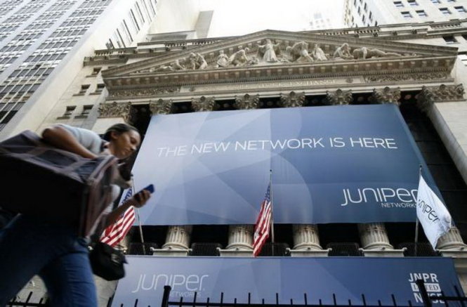 Biển quảng cáo của Juniper Networks tại một sự kiện ở New York năm 2009. Ảnh: Reuters