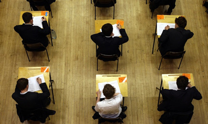Trong 3 năm có 50.000 sinh viên gian lận trong thi cử ở Anh - Ảnh: AP