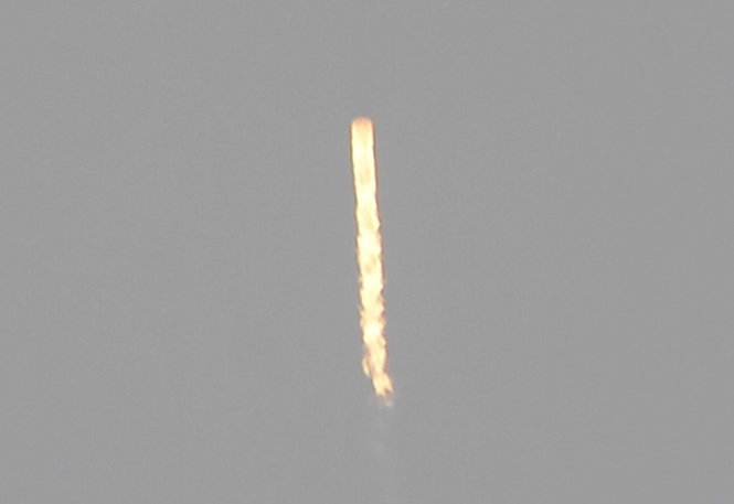 Tên lửa Falcon 9 đưa thành công vệ tinh lên quỹ đạo - Ảnh: Reuters