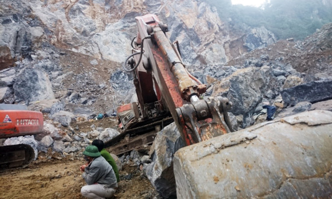 Hiện trường vụ sạt lở mỏ đá ở xã Yên Lâm, huyện Yên Định (Thanh Hóa) làm 8 người chết - Ảnh: Hà Đồng.