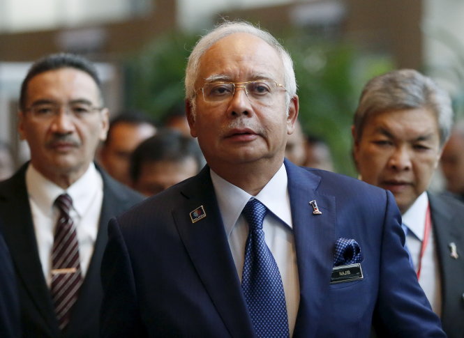 Uy tín của Thủ tướng Najib Razak sụt giảm nghiêm trọng vì vụ xìcăngđan nhận gần 700 triệu USD - Ảnh: Reuters