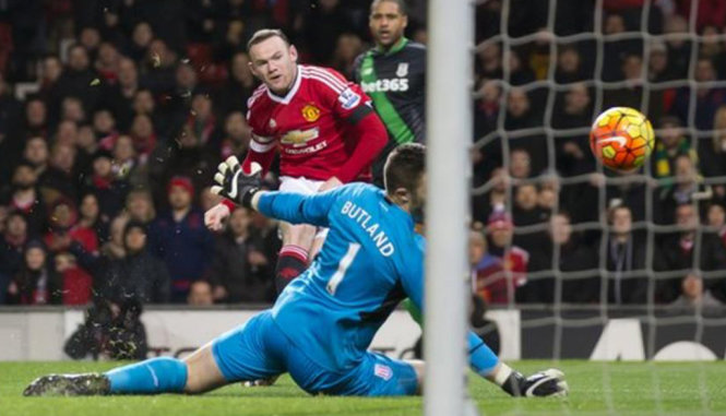 Ghi bàn vào lưới Stoke, Rooney có bàn thắng thứ 99 tại Giải ngoại hạng Anh - Ảnh: Getty Images
