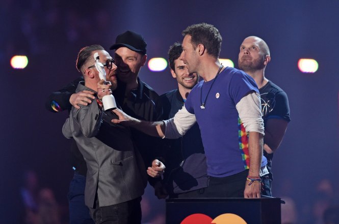 Coldplay nhận giải nhóm nhạc Anh xuất sắc nhất - Ảnh: Rex Shutterstock