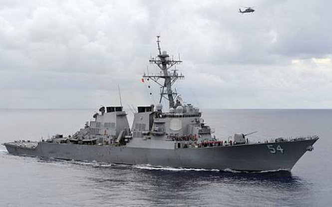 Mỹ đã đưa tàu khu trục đến tuần tra ở đảo Tri Tôn thuộc quần đảo Hoàng Sa của Viêt Nam - Ảnh:US Navy