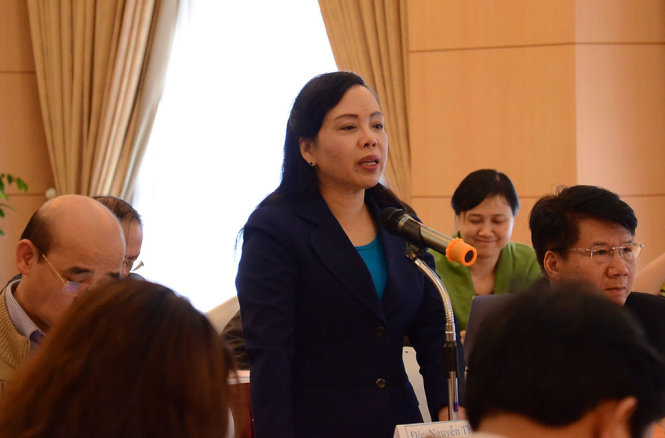 Bộ trưởng Bộ Y tế Nguyễn Thị Kim Tiến giải trình tại phiên họp - Ảnh: Vũ Thủy