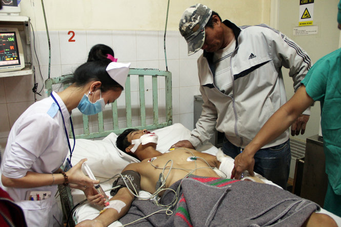 Anh Cao Minh Cung đang điều trị tại Bệnh viện II Lâm Đồng