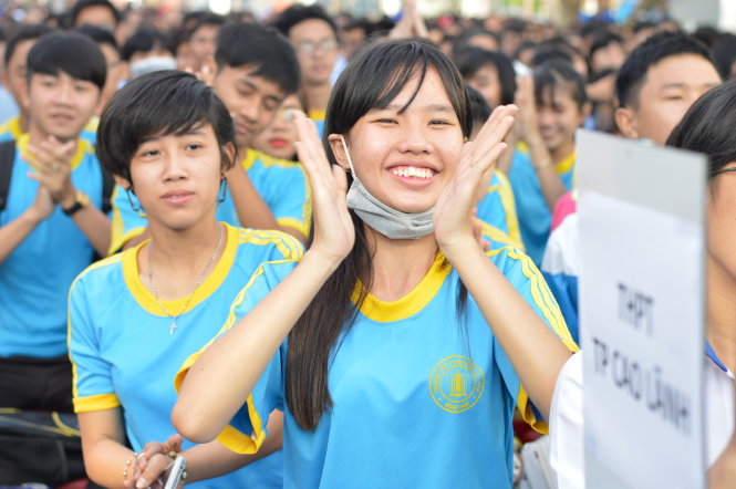 Học sinh tỉnh Đồng Tháp hào hứng với buổi tư vấn - Ảnh: Ngọc Tài