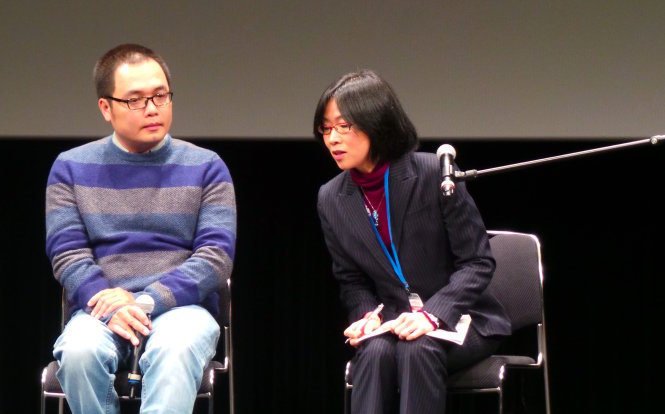 Ban tổ chức Liên hoan phim châu Á Osaka đã mời riêng cho các buổi chiếu phim Việt những phiên dịch đặc biệt, dịch Nhật - Việt thay vì các nhà làm phim tự nói tiếng Anh rồi phiên dịch Anh - Nhật. Chính vì thế mà không khí 