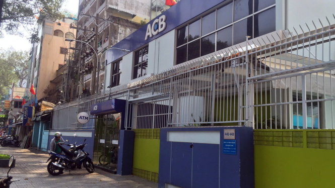 Căn nhà số 446-448 Nguyễn Thị Minh Khai có tranh chấp đang được ngân hàng thuê làm trụ sở - Ảnh: Gia Minh