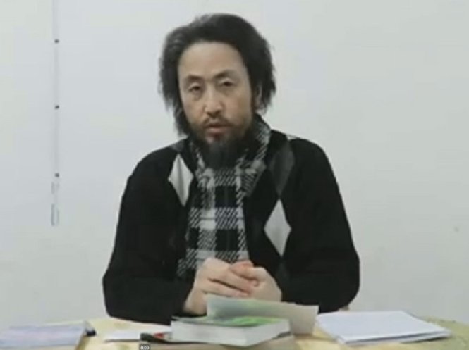 Người đàn ông tự xưng là nhà báo tự do Jumpei Yasuda trong đoạn video Ảnh: Mainichi