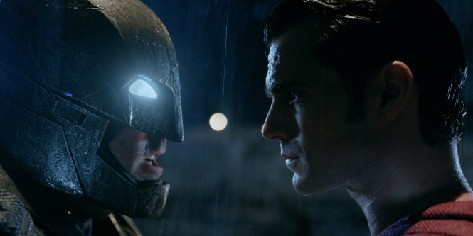 Dự kiến ra rạp Việt vào ngày 25-3, Batman đại chiến Superman: Ánh sáng công lý là phim bom tấn đầu tiên khởi đầu mùa phim bom tấn hè 2016