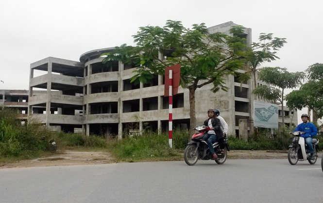 Trường THPT Trần Phú sau 3 năm bị bỏ hoang sẽ được đầu tư tiếp tục hoàn thiện đưa vào sử dụng - Ảnh: Thân Hoàng