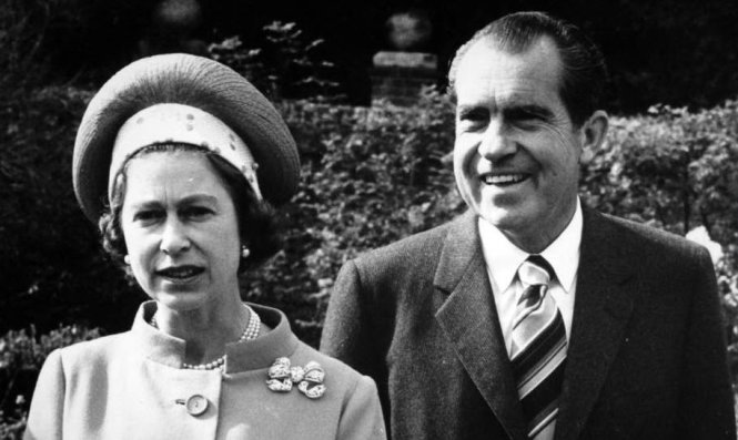 Nữ hoàng và Tổng thống Richard Nixon năm 1970