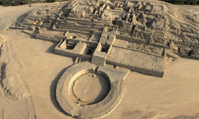 Tàn tích của thành phố cổ Caral, Peru - Ảnh: UNESCO