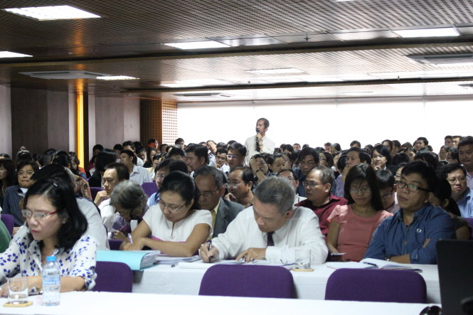 Cán bộ, giảng viê, cổ đông tham gia hội nghị “Trước nguy cơ Trường ĐH Hoa Sen bị chiếm đoạt” do ban giám hiệu trường này tổ chức ngày 30-7-2014. Ảnh: M.G