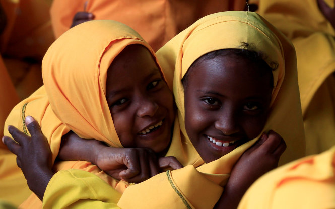 Nhiều thế hệ người tị nạn sinh ra và lớn lên ở Dadaab, Kenya - Ảnh: Reuters