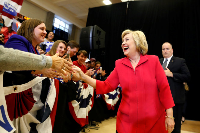 Bà Clinton tin chắc mình sẽ trở thành ứng viên của đảng Dân chủ tranh cử tổng thống Mỹ - Ảnh: Reuters