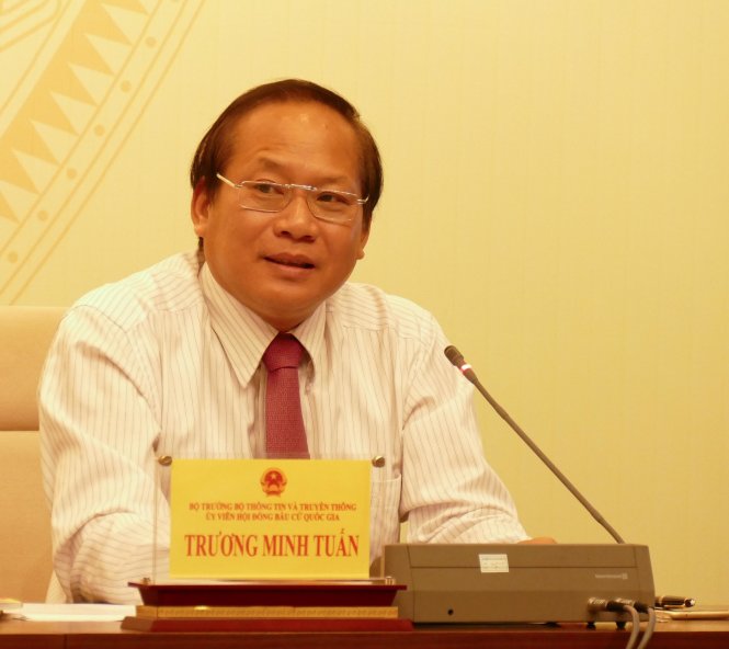 Bộ trưởng Trương Minh Tuấn trả lời tại cuộc họp báo - Ảnh: L.K