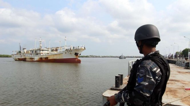 Một tàu Trung Quốc từng bị hải quân Indonesia bắt giữ cũng với tội danh đánh bắt cá trái phép (ảnh minh họa) - Ảnh: SCMP