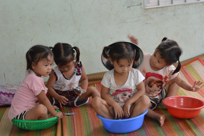 Bốn bé gái Việt, Nam, Hạnh, Phúc - Ảnh: NGỌC TÀI