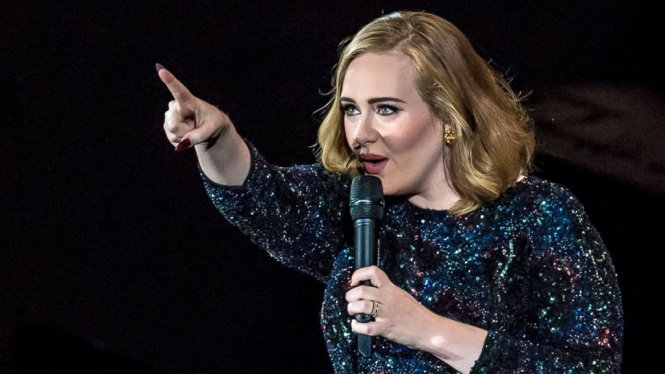 Adele chỉ chấp thuận chiếc máy quay phim tuyệt vời nhất: đôi mắt của khán giả - Ảnh: Getty Images