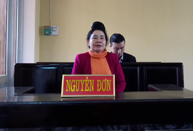 Bà Lù Thị Pầng tại tòa sơ thẩm hồi tháng 1-2016 - Ảnh: T.L