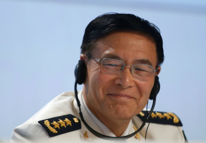 Đô đốc Tôn Kiến Quốc phát biểu tại Đối thoại Shangri La, Singapore, ngày 5-6 - Ảnh: Reuters
