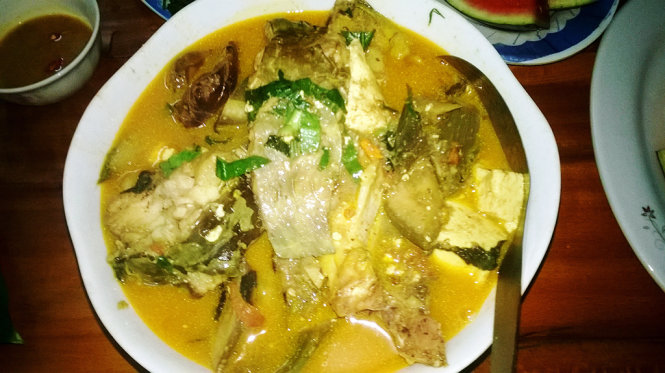 Món cá om chuối món ngon và hấp dẫn ở Ao Châu